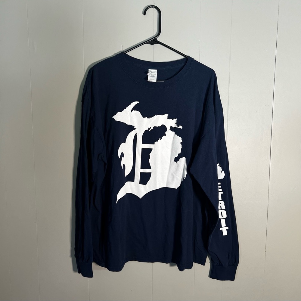 Detroit Michigan Graphic Long Sleeve Shirt Gildan Heavy Cotton XL Navy Blue